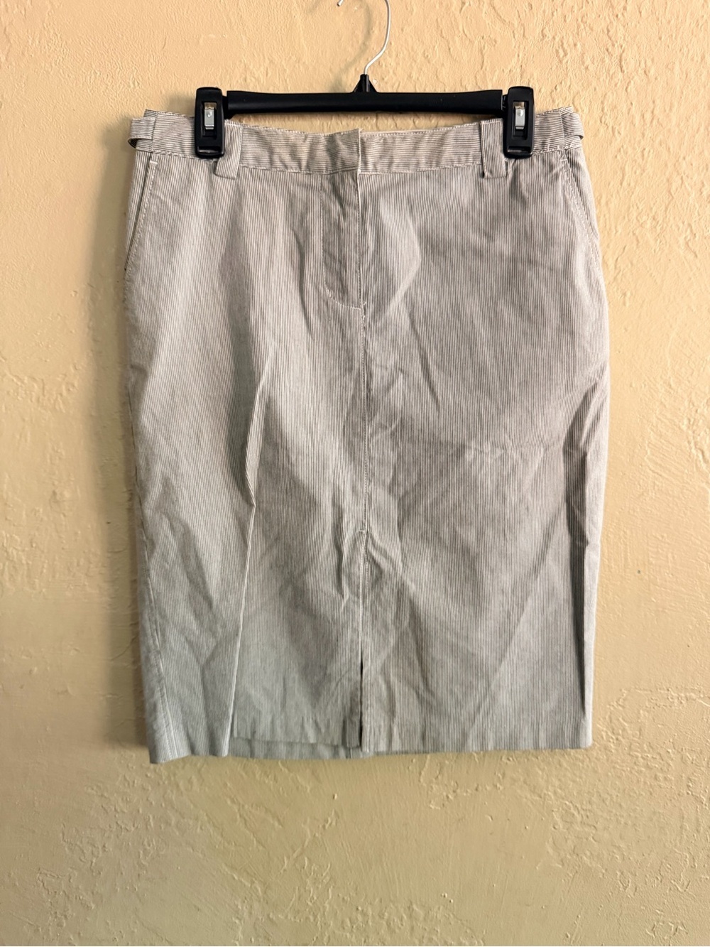 Isaac Mizrahi Light Gray Pencil Skirt